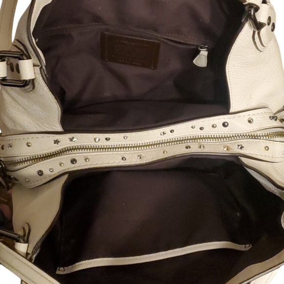 Coach Edie Shoulder Bag 31 With Star Rivets - Picture 10 of 10